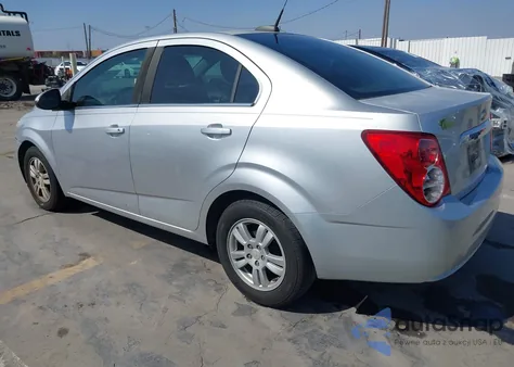 2016 Chevrolet Sonic Lt Auto z USA, uszkodzony, nr VIN 1G1JC5SB9G4166603